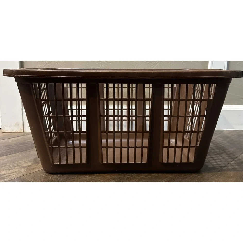 Rubbermaid Brown Laundry Basket Vintage 2885 Rectangle Clothes 22x16x11